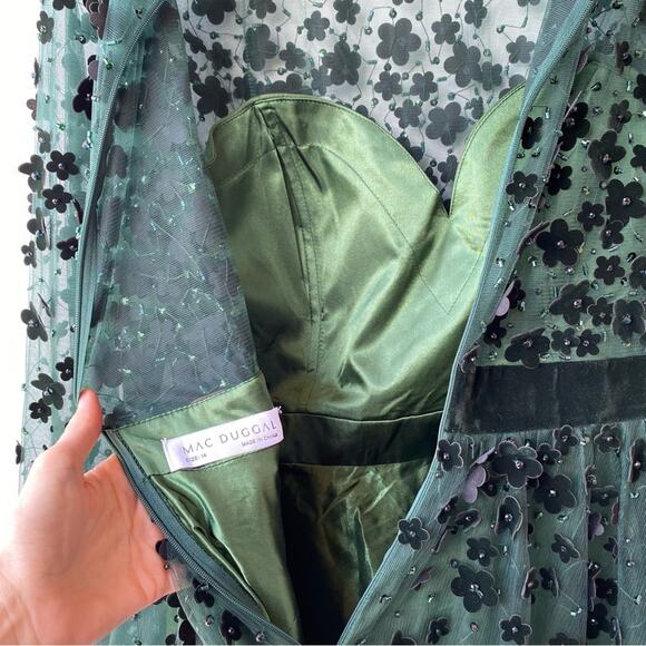 Mac Duggal : Velvet & Beaded Floral All Over w Velvet Trim A-Line Dress : Sz 14 - Picture 6 of 8